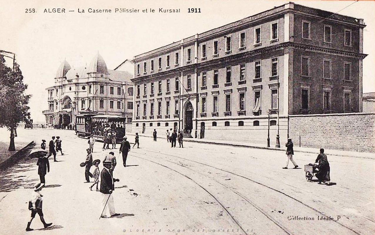 Alger - Caserne Pelissier  et Kursaal - 1911.jpg
